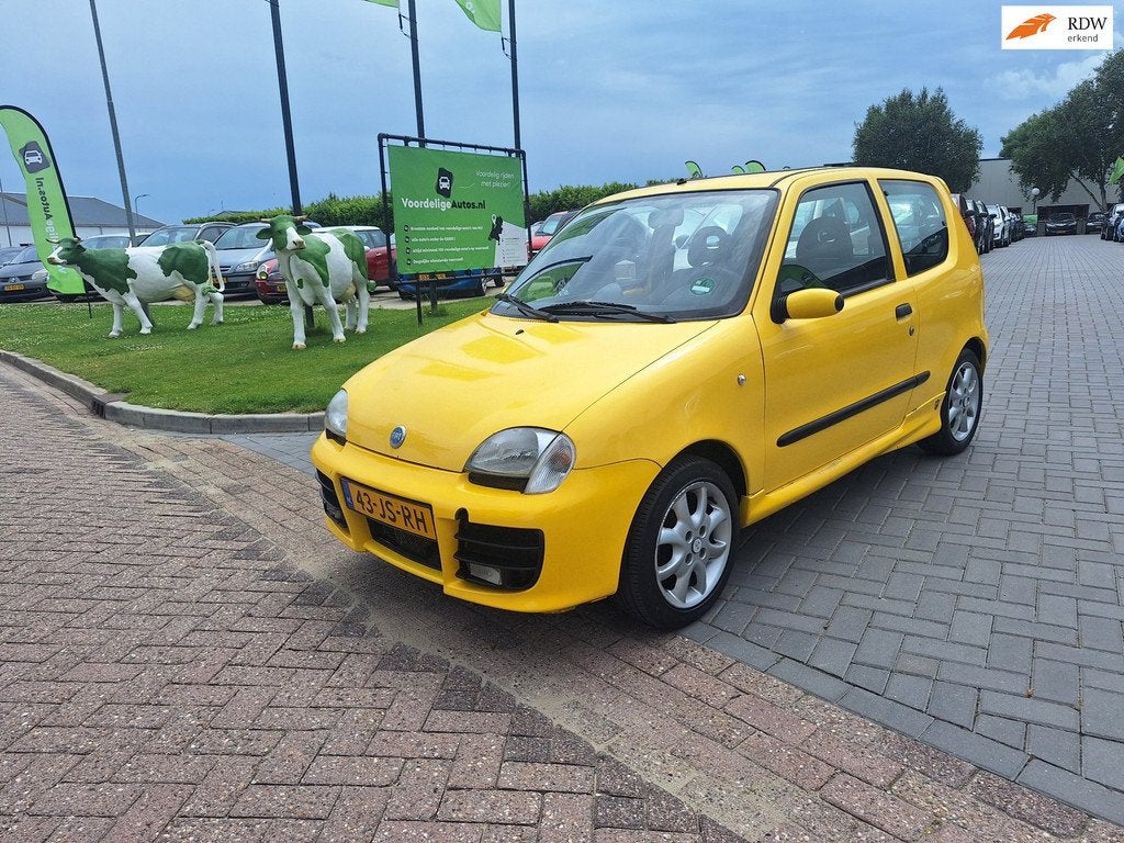 Fiat Seicento 1.1 Sporting / Super zuinig / APK april 2027, Auto's, Fiat, Voorwielaandrijving, 15 km/l, Handgeschakeld, Euro 4
