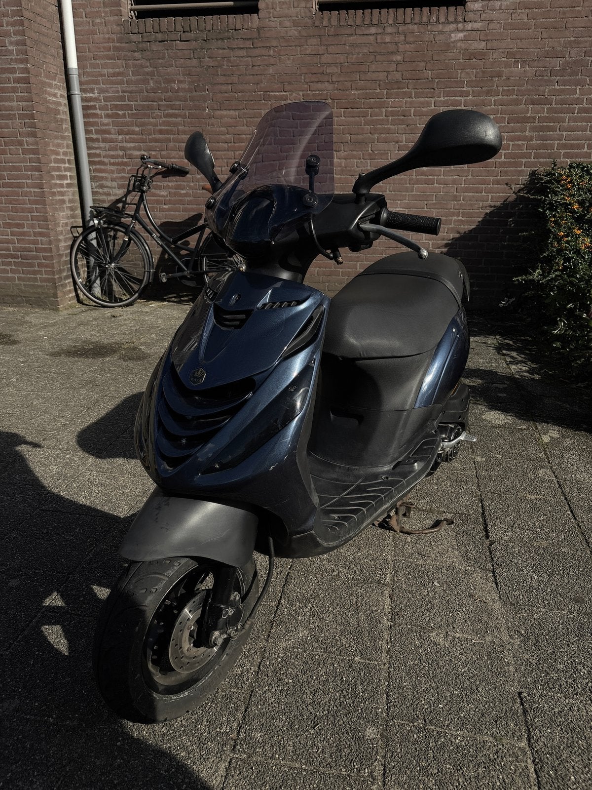 Piaggio Zip 50cc 4T + extra 4T Piaggio blok, Fietsen en Brommers, Ophalen, Zo goed als nieuw, Benzine, Zip