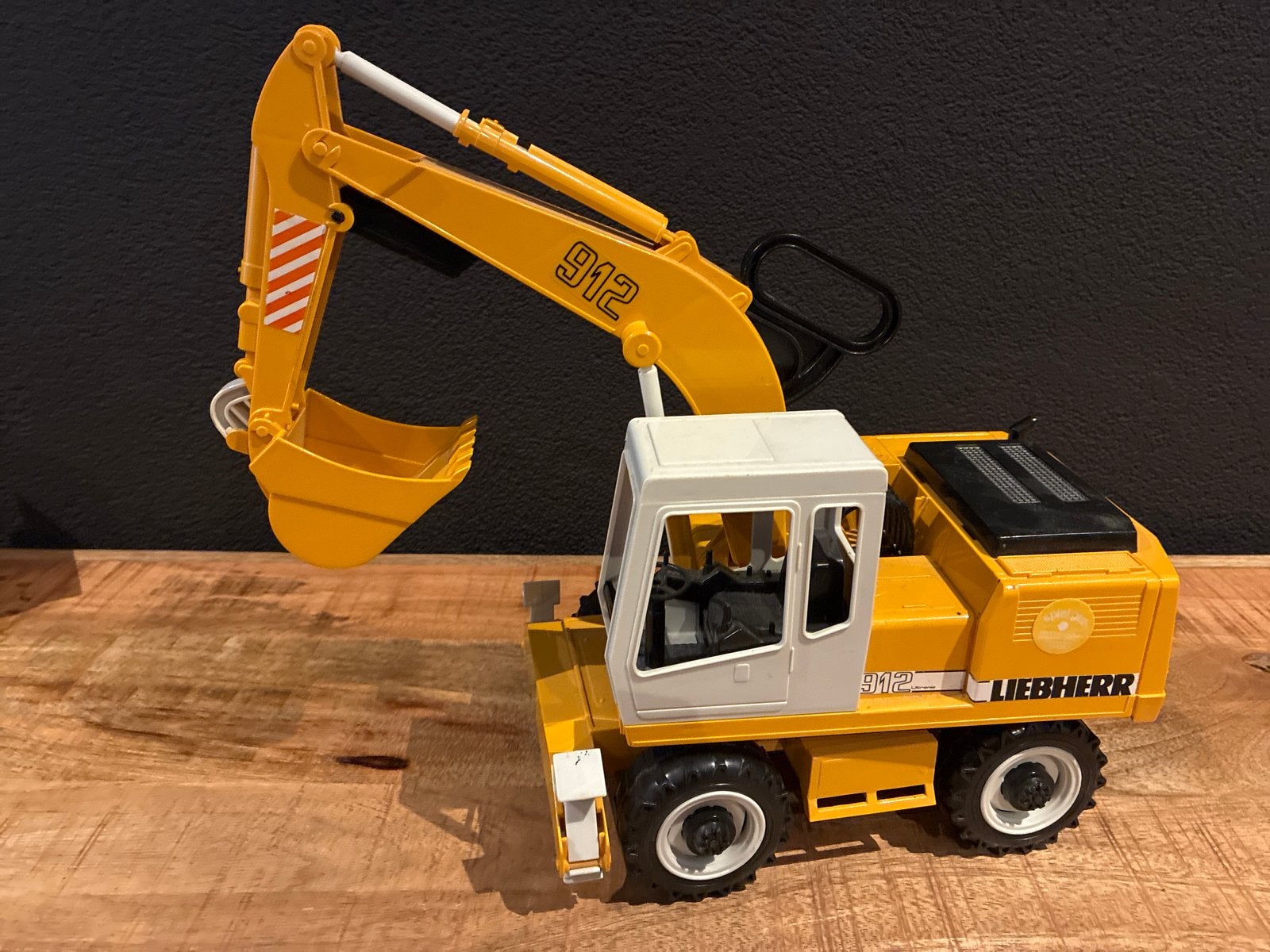 Bruder Liebherr Graafmachine 912, Ophalen, Gebruikt