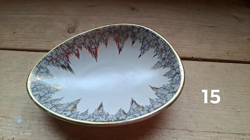 Vintage schaal met goudkleurige rand en decoratie, Ophalen of Verzenden