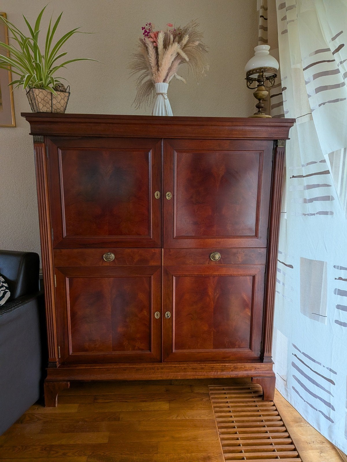 Mahonie houten buffetkast, Antiek en Kunst, Antiek | Meubels | Kasten, Verzenden