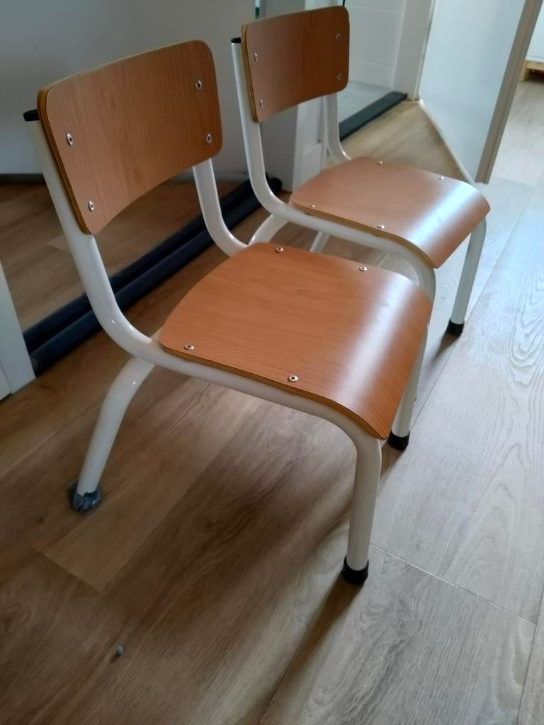 Twee kinderstoeltjes - Gebruikt, Kinderen en Baby's, Kinderstoelen, Ophalen of Verzenden, Gebruikt, Overige typen