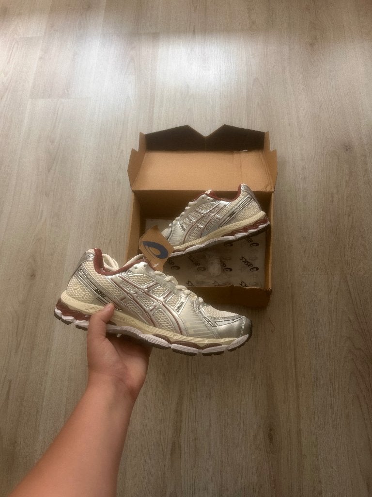 Asics Gel Kayano 12.1 cream/pure silver maat 42, Ophalen of Verzenden, Nieuw, Overige kleuren