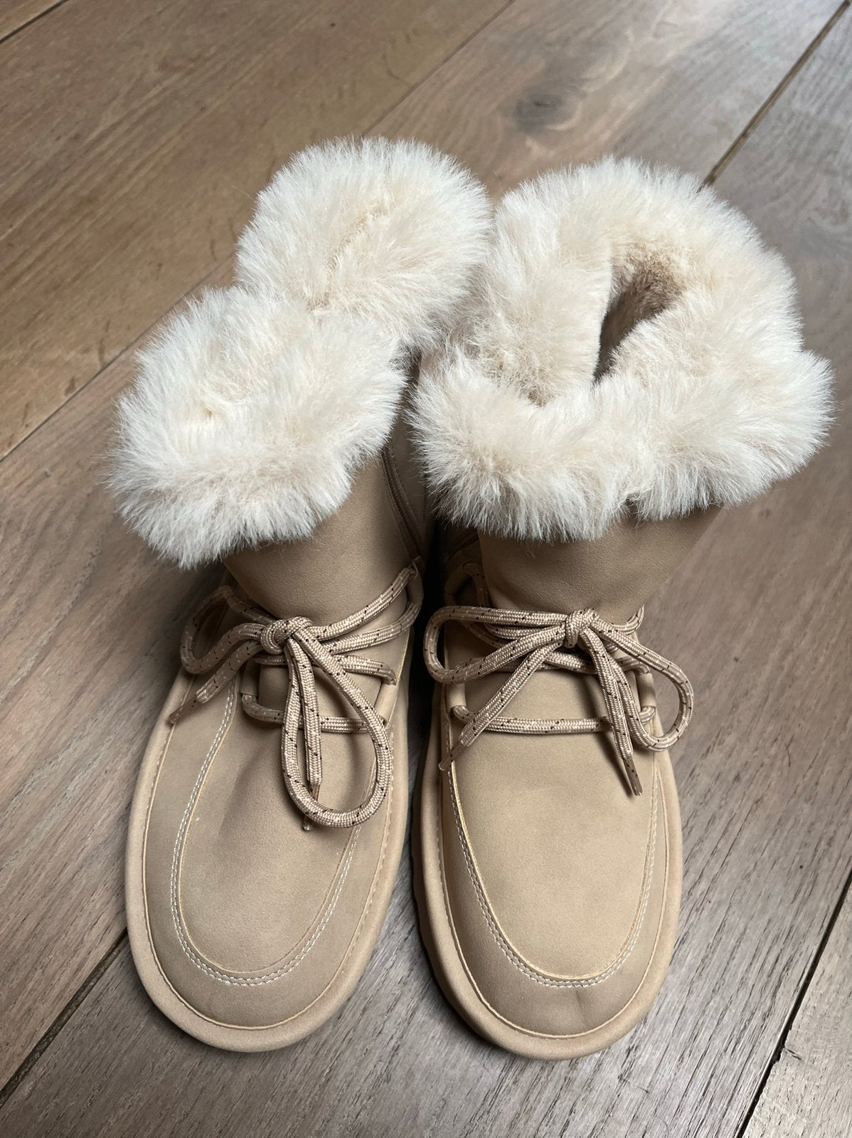 Zara dames laarzen met bont - maat 36, Beige, Lage of Enkellaarzen, Nieuw, Ophalen of Verzenden