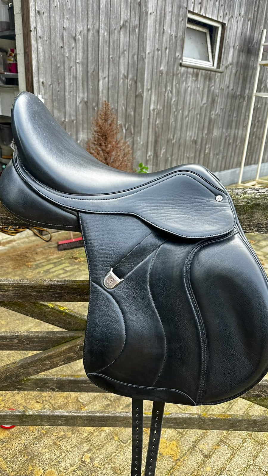 Bates all purpose 17,5 inch, Dieren en Toebehoren, Ophalen, L (17.5 inch), Zo goed als nieuw, Middel