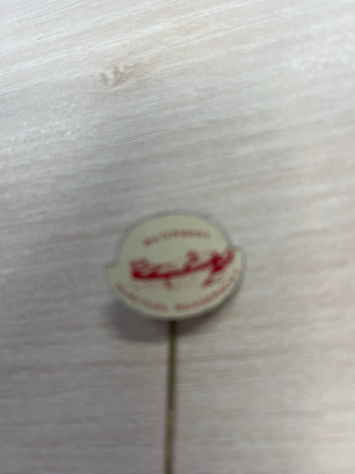Vintage Speldje/Pin - Onleesbaar Merk, Ophalen of Verzenden, Gebruikt, Overige onderwerpen, Speldje of Pin