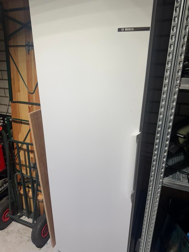 Bosch koelkast 324 liter - 2 jaar oud, Witgoed en Apparatuur, Koelkasten en IJskasten, Ophalen, Zonder vriesvak, 200 liter of meer