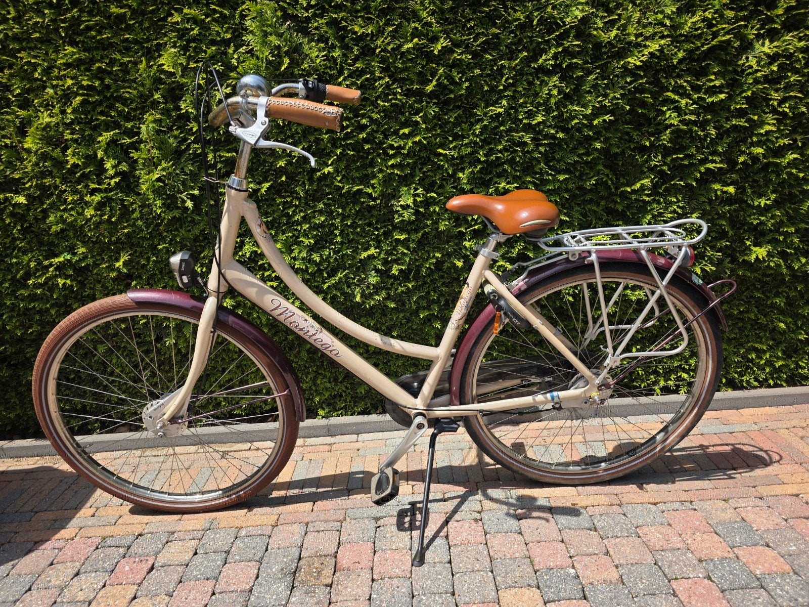 Bruine Montega fiets met reservesleutel, dit weekend ophalen, Fietsen en Brommers, Fietsen | Dames | Damesfietsen, Ophalen, Gebruikt