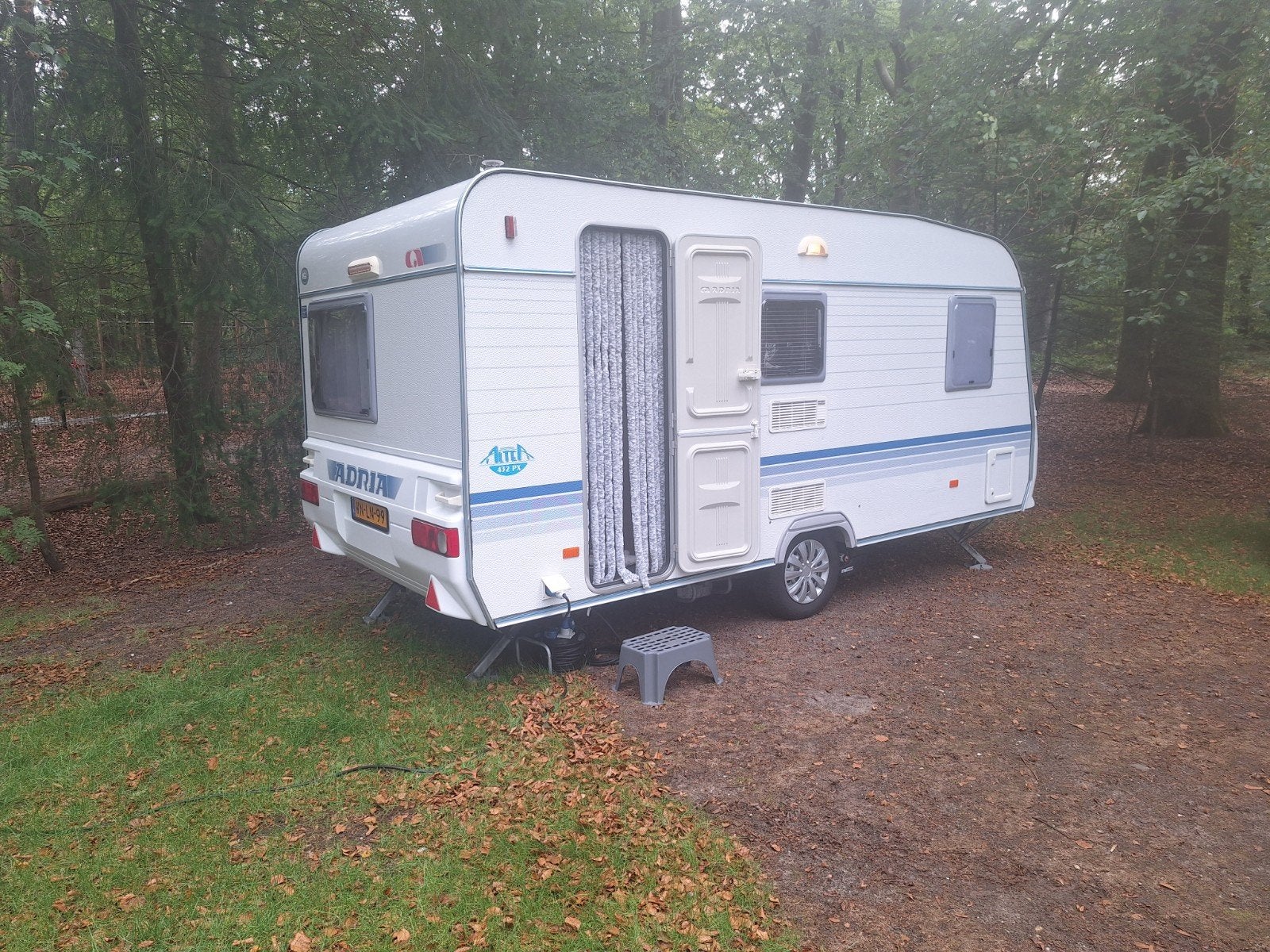 Nette Adria Altea 432PX l Mover l Voortent l Luifel, Caravans en Kamperen, Frans bed, Treinzit, 750 - 1000 kg, Particulier
