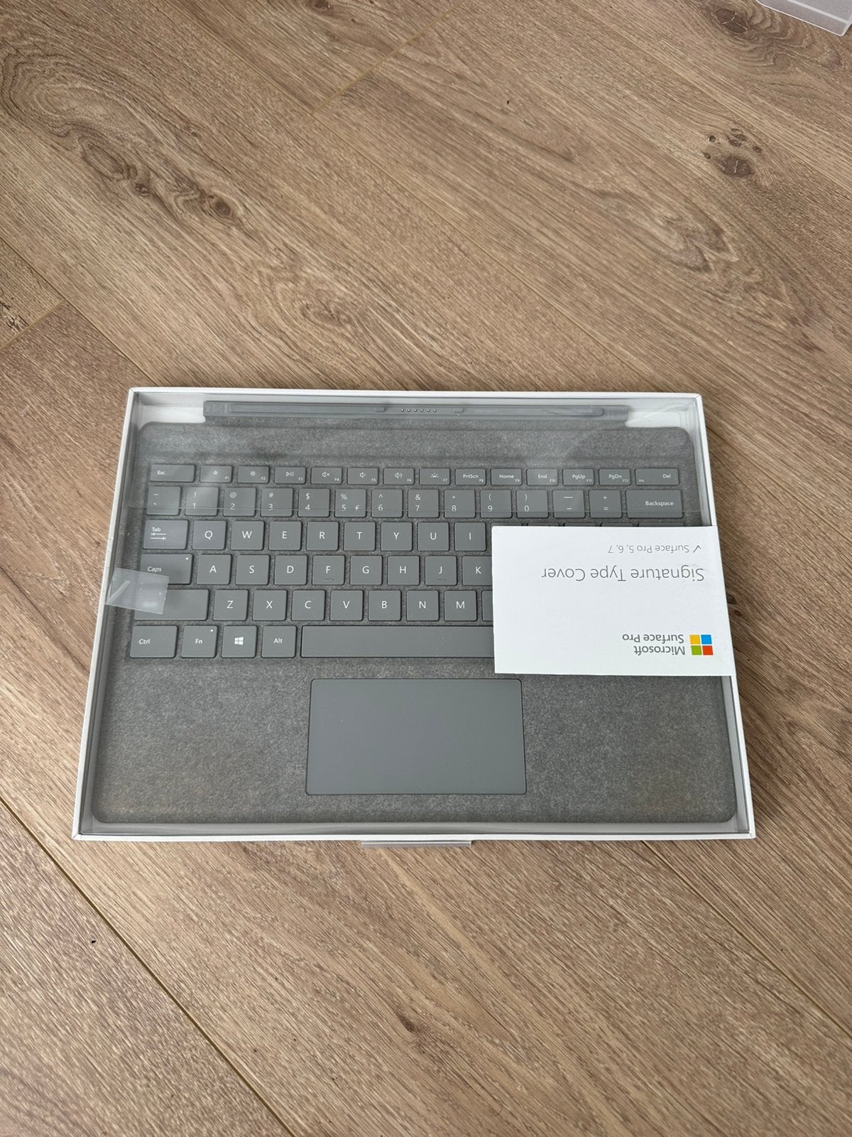 Surface signature type cover grijs, Computers en Software, Ophalen of Verzenden, Zo goed als nieuw