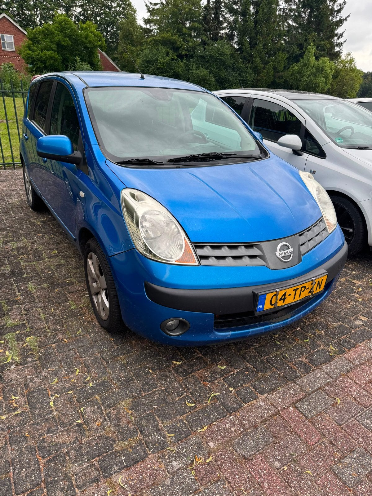 Nissan Note 1.6 16V AUTOMAAT, Auto's, Nissan, 4 cilinders, Blauw, 49 €/maand, Bedrijf