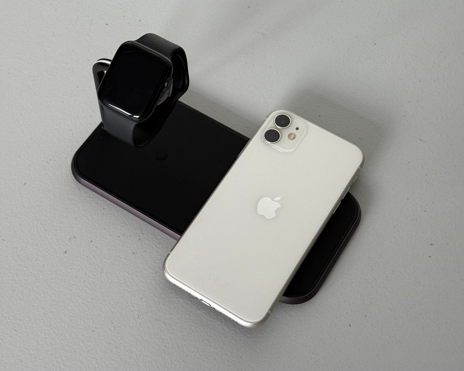 Zens 2-in-1 Wireless Charger Dual | Apple Watch iPhone, Universeel, Zens, Draadloze oplader, Ophalen of Verzenden