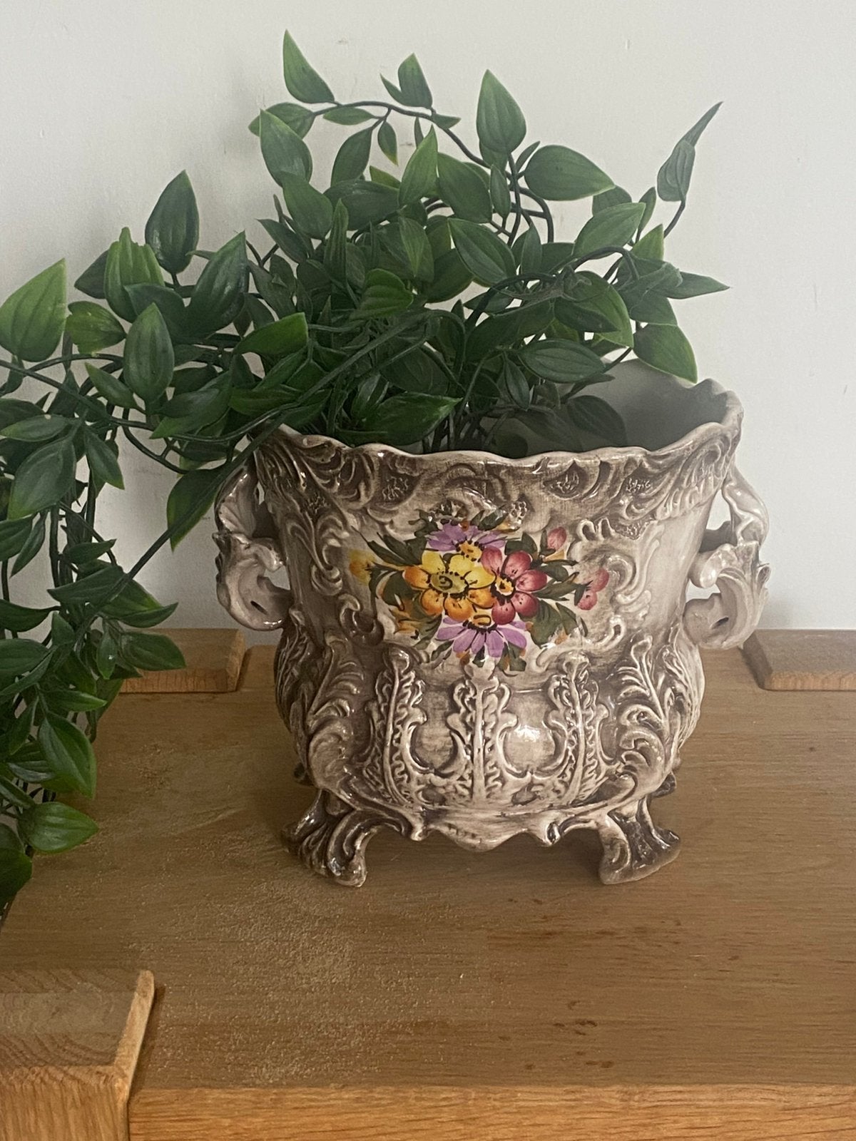 Prachtige vintage bloempot van Bassano,, Huis en Inrichting, Woonaccessoires | Schalen en Manden, Ophalen of Verzenden, Zo goed als nieuw