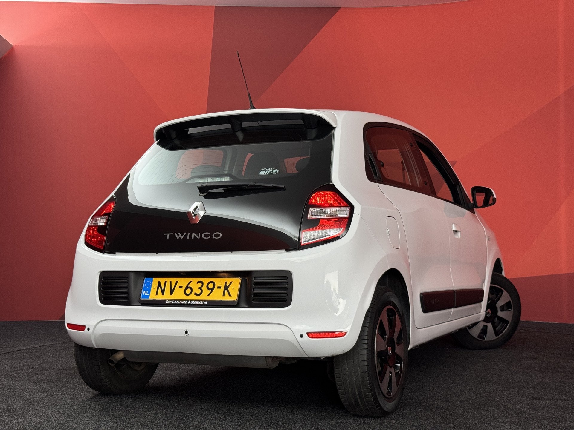 Renault Twingo 1.0 SCe Collection | Airco | Navigatie | Came, Gebruikt, 840 kg, 4 stoelen, Wit