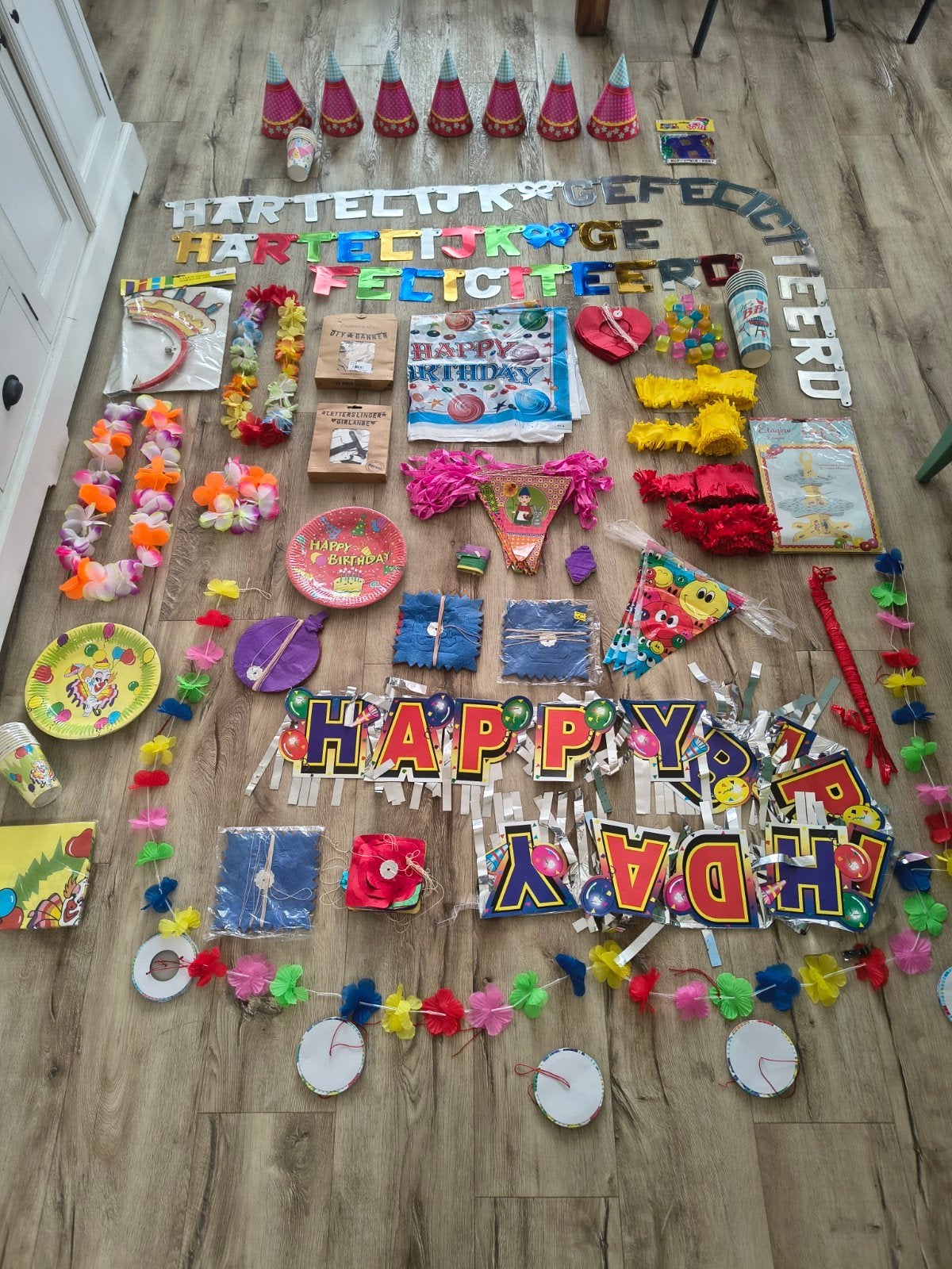 Enorme partij verjaardagsversiering, feest slingers, bekers., Versiering, Gebruikt, Onb, Verjaardag