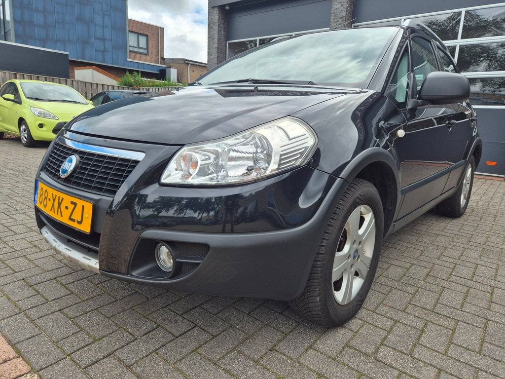 Fiat Sedici 1.6-16V Experience 4X4, Auto's, Gebruikt, Multifunctioneel stuurwiel, 4 cilinders, 400 kg