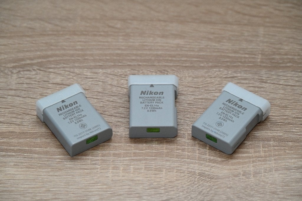 3x Nikon EN-EL14a oplaadbare Li-ion batterij €30,-/stuk, Zo goed als nieuw, Nikon, Nikon, Batterij