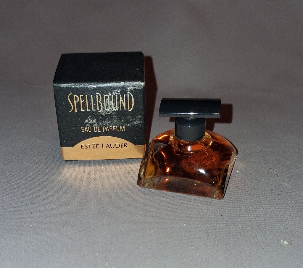 Mooie parfum mini -  Estee lauder spellbound + doosje, Ophalen of Verzenden, Zo goed als nieuw, Miniatuur, Gevuld