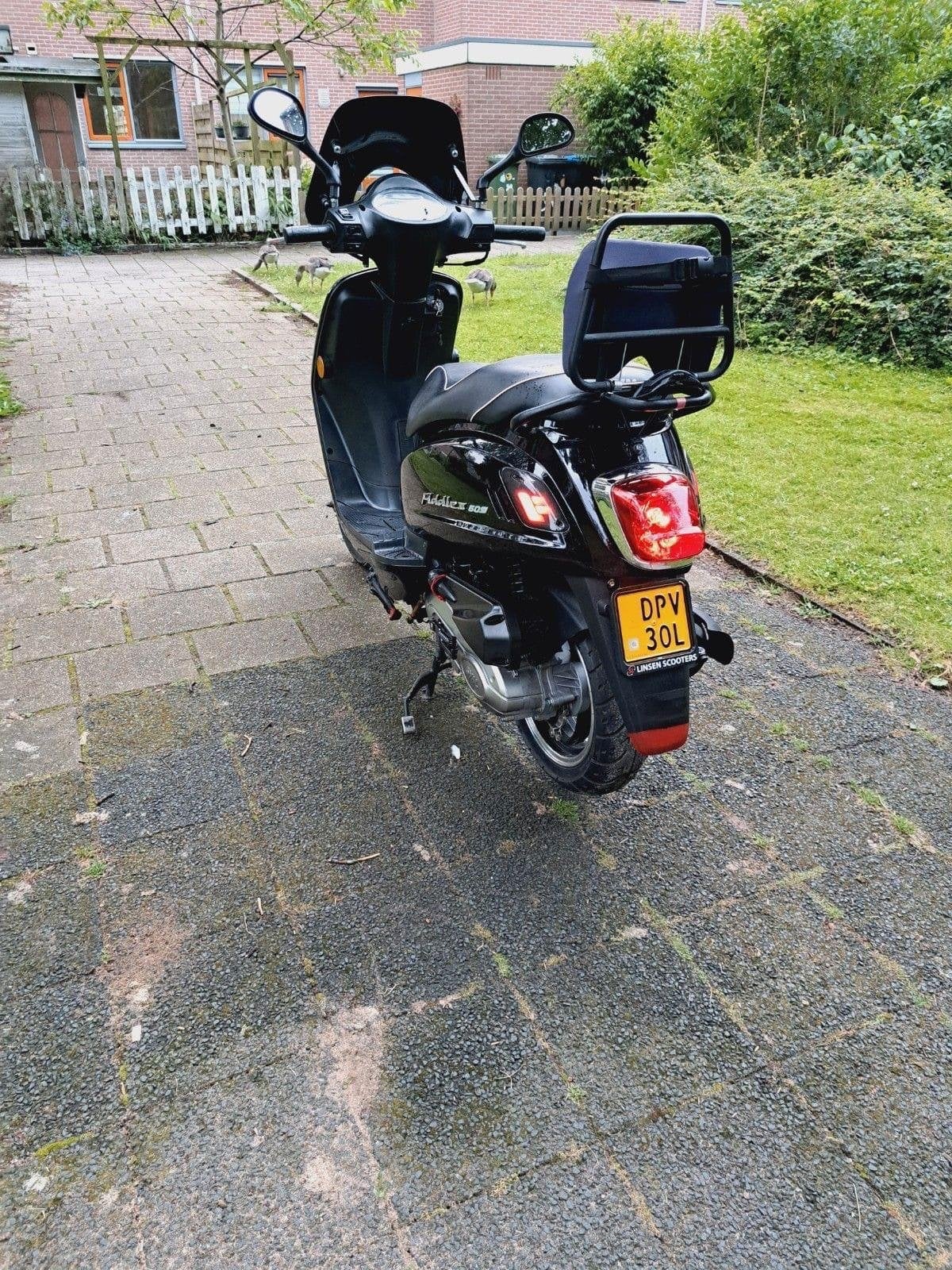 Sym Fiddle II scooter - Zwart, zo goed als nieuw, Ophalen of Verzenden, Zo goed als nieuw, Benzine, SYM
