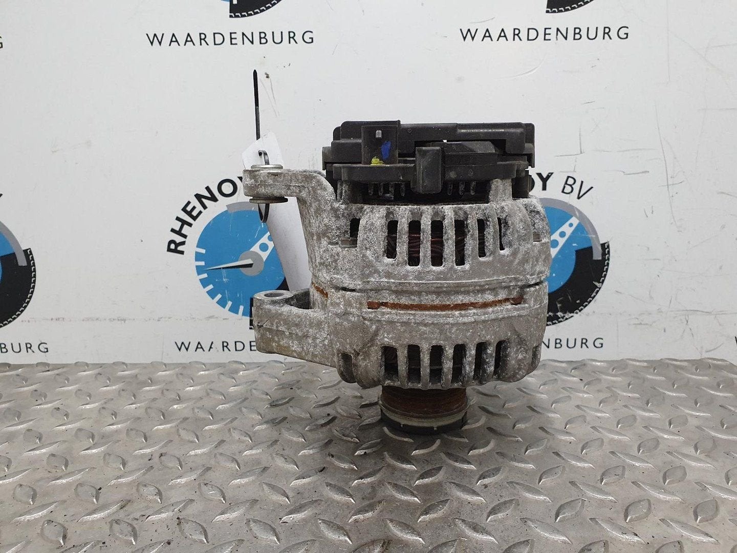 OPEL CORSA 1.4-16V Edition  DYNAMO 2011, Gebruikt, -, -, Ophalen of Verzenden