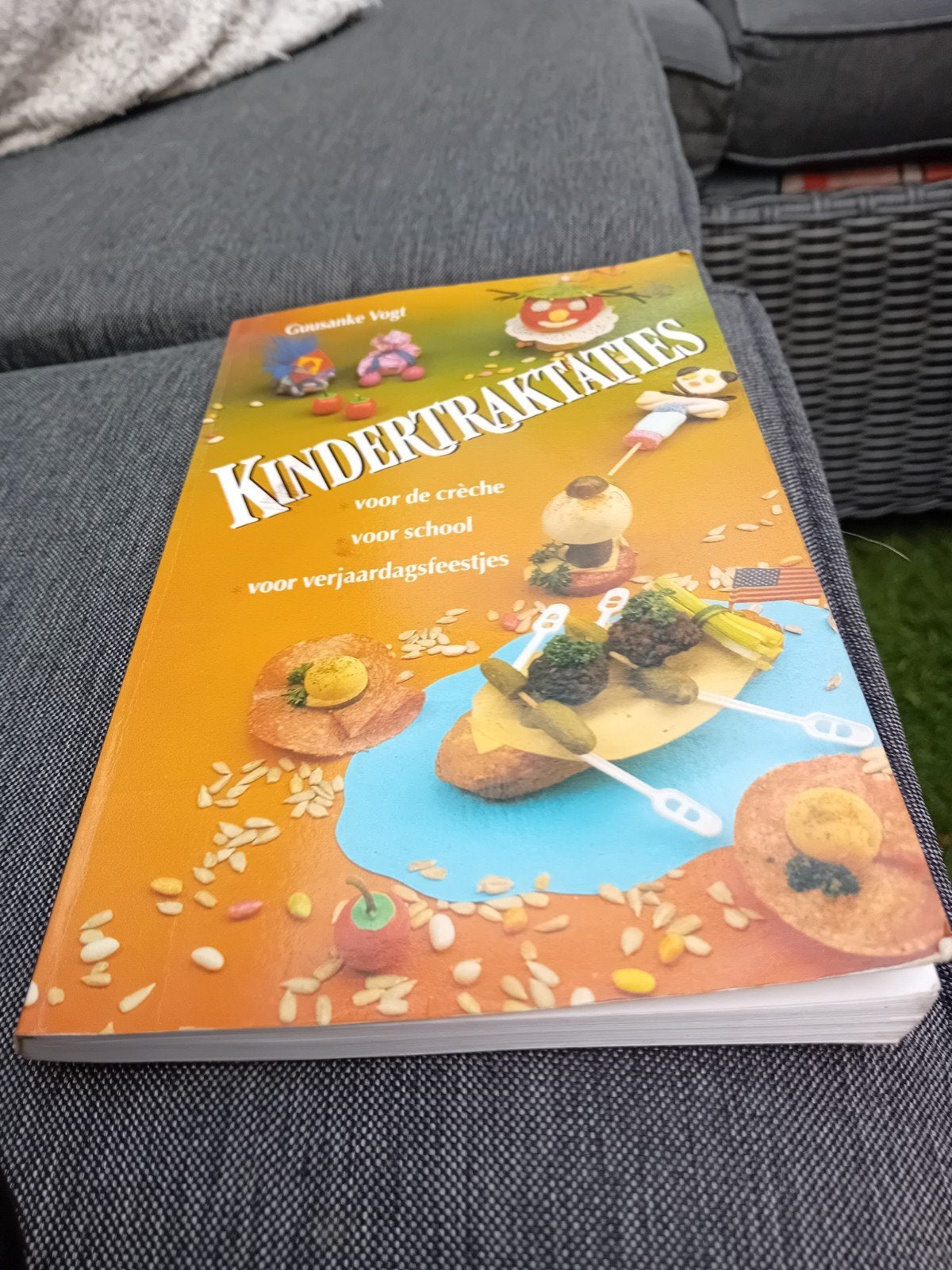 KinderTrakaties: voor crèche, school & feestjes, Boeken, Ophalen of Verzenden