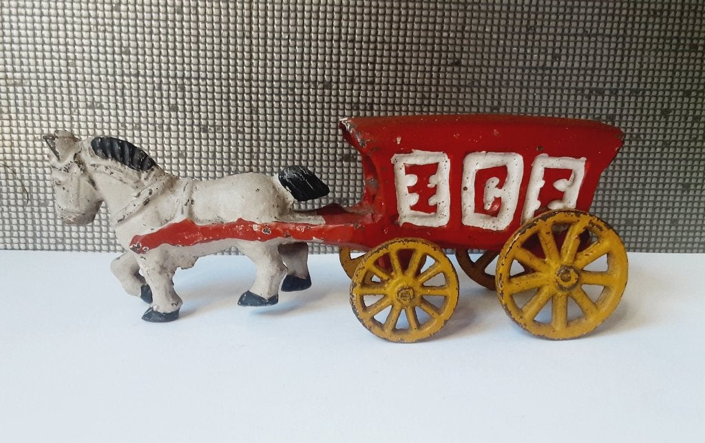 oud gietijzeren paard en ijswagen, Verzenden, Dier