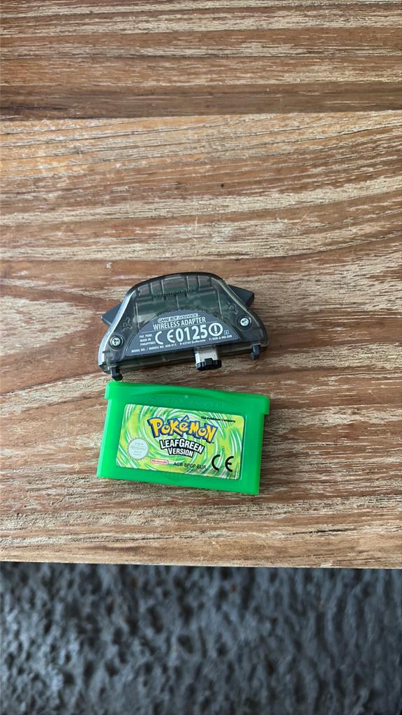 Pokémon LeafGreen GBA origineel + wireless adapter, Spelcomputers en Games, 1 speler, Ophalen, Zo goed als nieuw, Vanaf 3 jaar