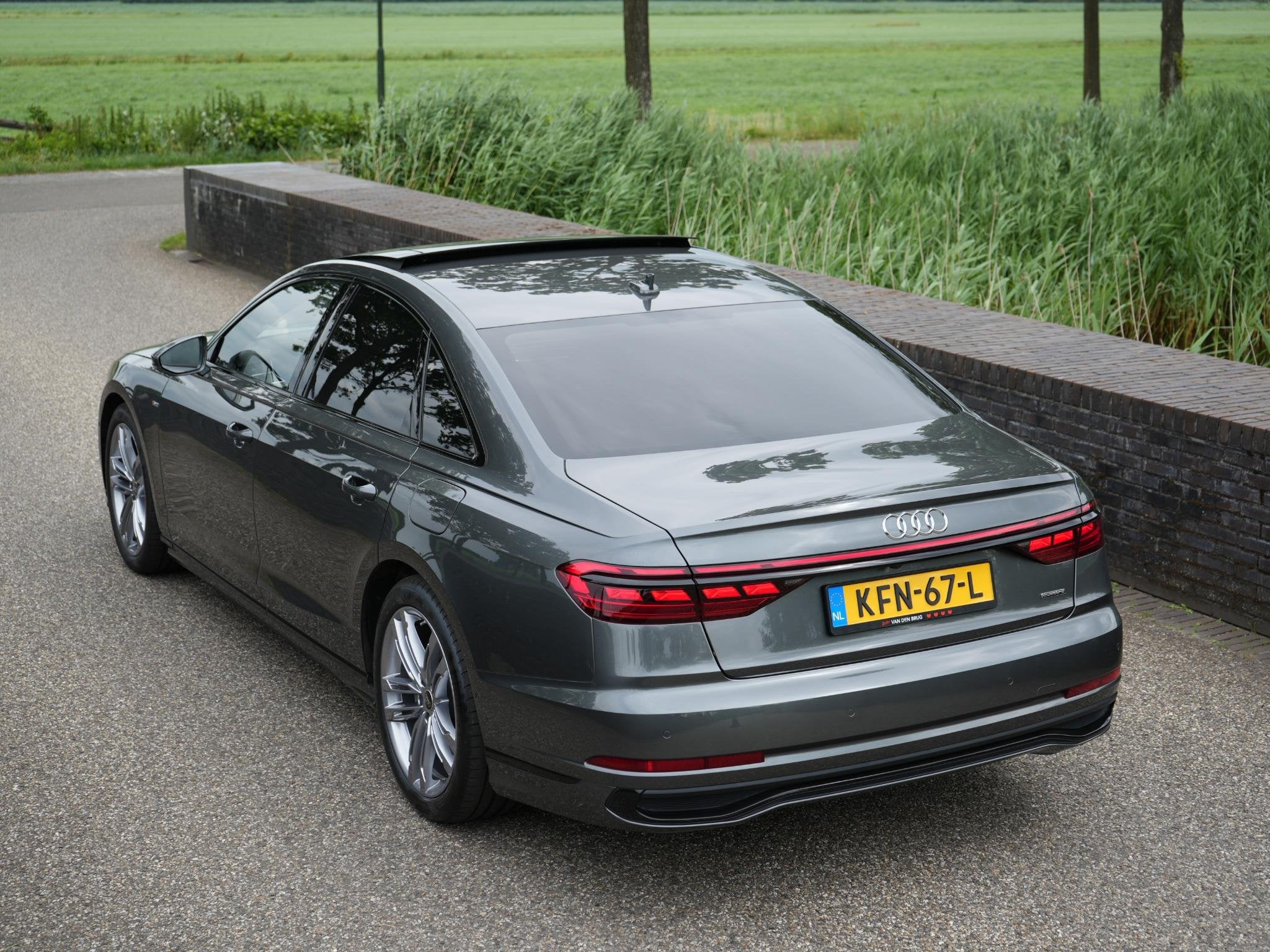 Audi A8 S-Line 60 TFSI e 462 PK QUATTRO | Vierwielbesturing, Auto's, Automaat, 2995 cc, Bedrijf, Vierwielaandrijving