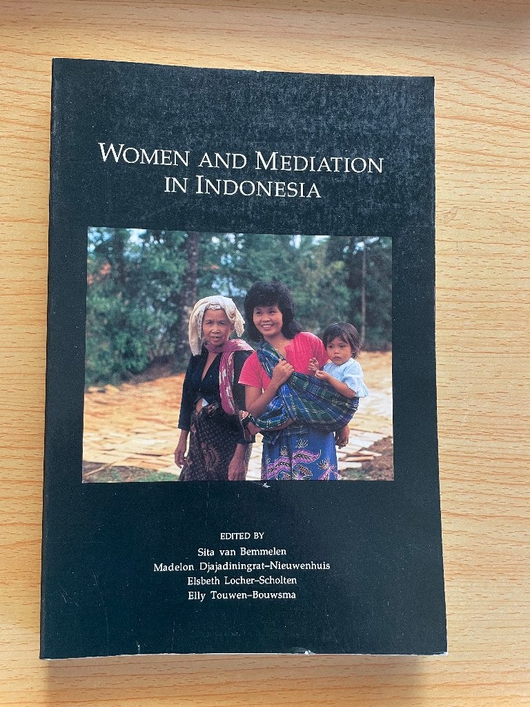 De bemiddelende rol van vrouwen in Indonesië, Ophalen of Verzenden, Gelezen, Diverse auteurs