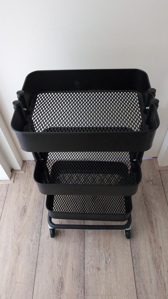 Zwarte metalen roltafel/serveerwagen 3 lagen IKEA trolley, Ophalen, Zo goed als nieuw
