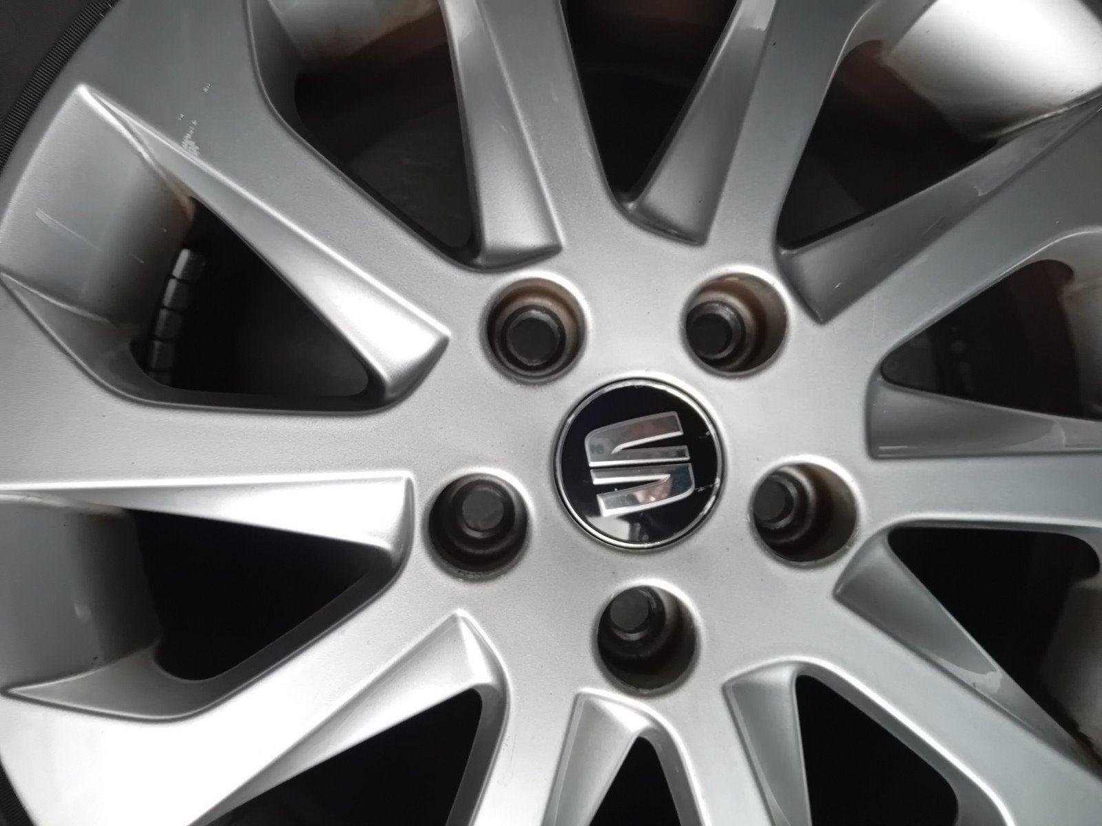Seat lichtmetalen velgen met Goodyear zomerbanden 16 inch, Ophalen, Gebruikt, 16 inch, Banden en Velgen