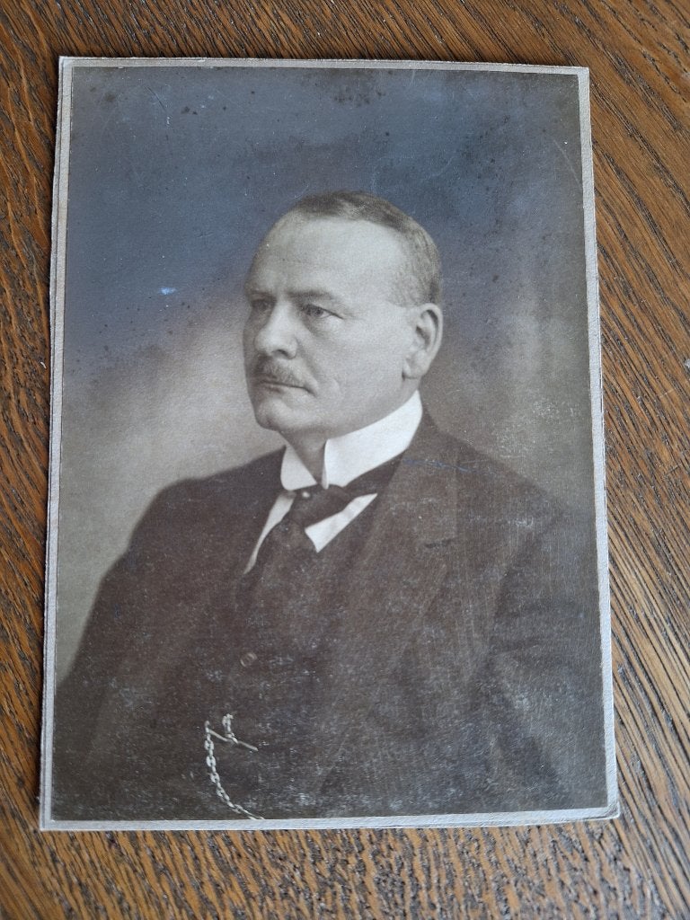 CDV uit 1924 J. Maas directeur Egmond aan Zee Pr. Hendrik St, Verzamelen, Foto's en Prenten, Gebruikt, Verzenden, Foto, Voor 1940