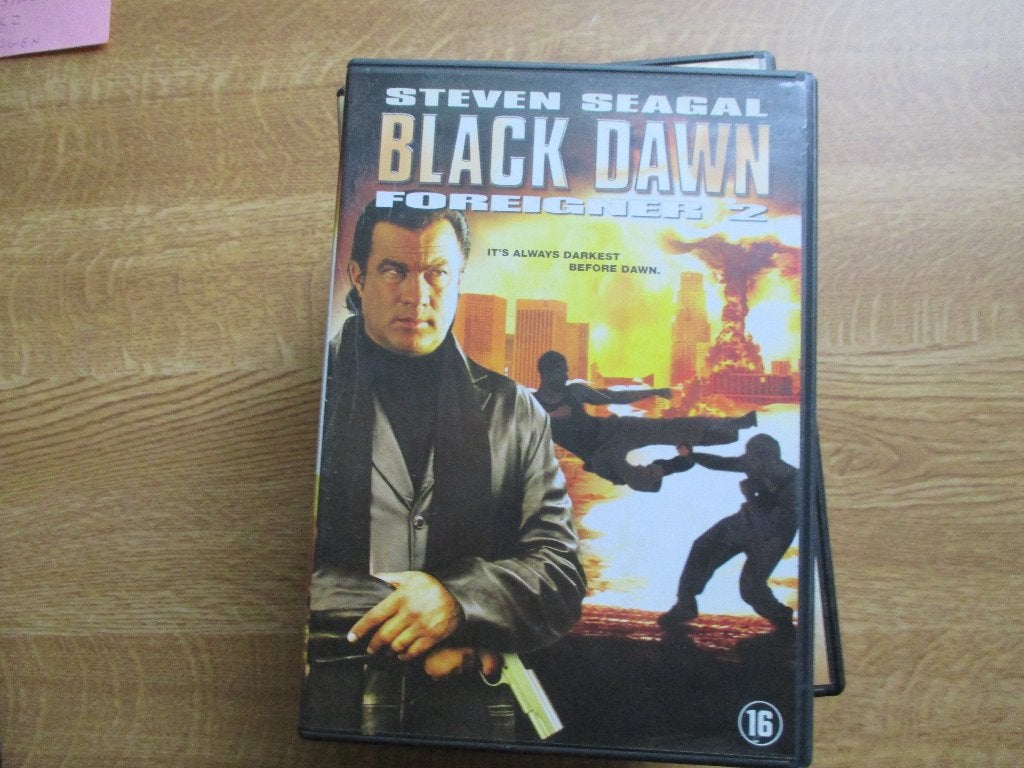 steven seagal: black dawn foreigner 2 (2), Alle leeftijden, Verzenden, Zo goed als nieuw
