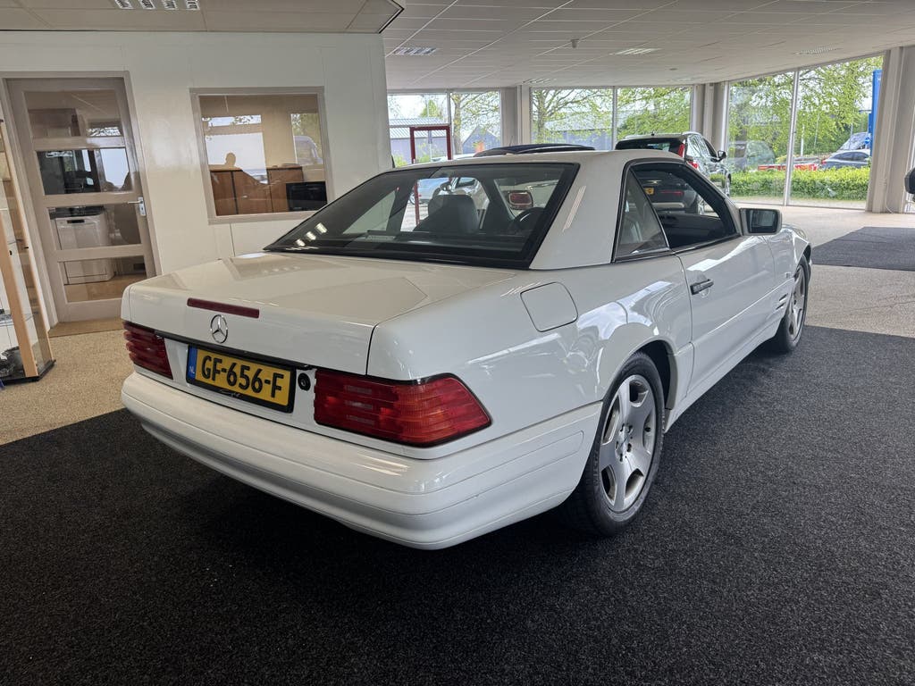 Mercedes-Benz SL-Klasse Cabrio 320 incl hardtop met weinig k, foto 2