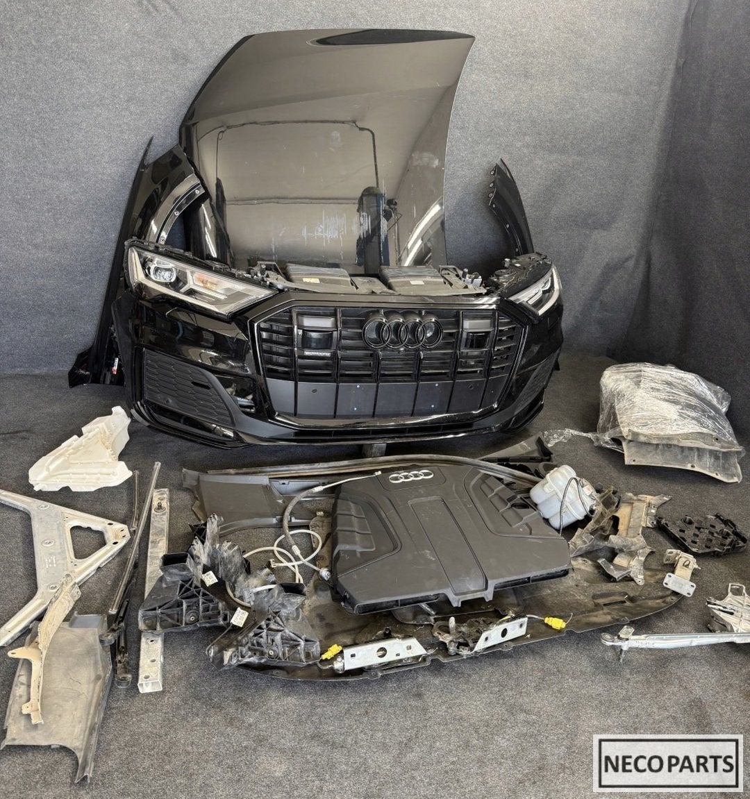 AUDI Q7 4M FACELIFT  VOORKOP LY9T COMPLEET ALLES LEVERBAAR!!, Gebruikt, -, -, Bumper