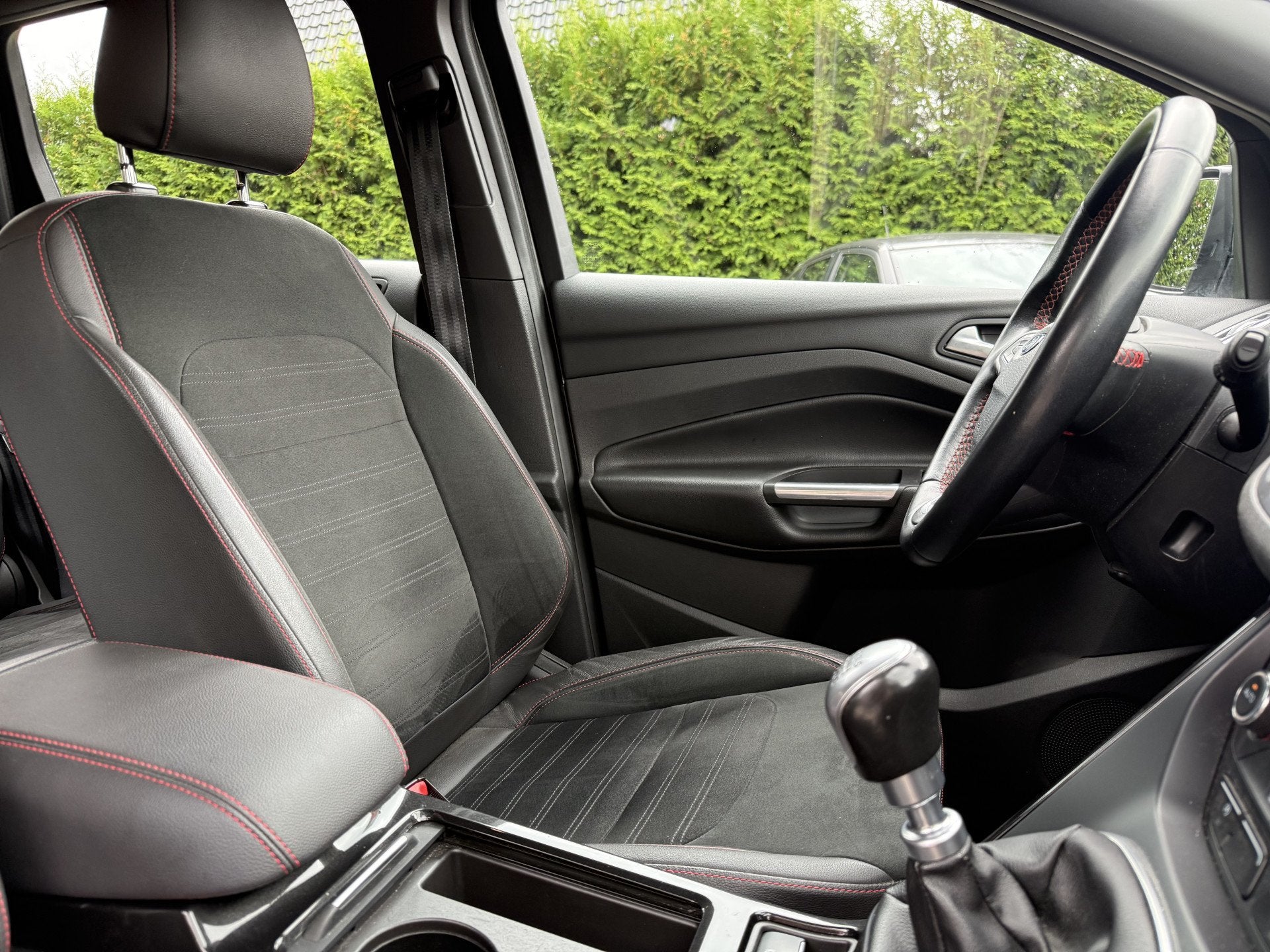 Ford Kuga 1.5 EcoBoost 120pk ST Line, Trekhaak | Navi | Clim, Automatische klimaatregeling, 4 cilinders, Origineel Nederlands