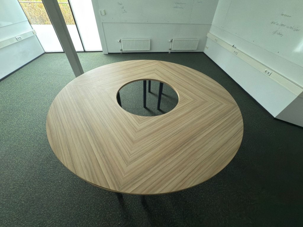 Vergadertafel rond 250xH75 cm, 250 euro, Gebruikt, Rond, 200 cm of meer, Ophalen of Verzenden