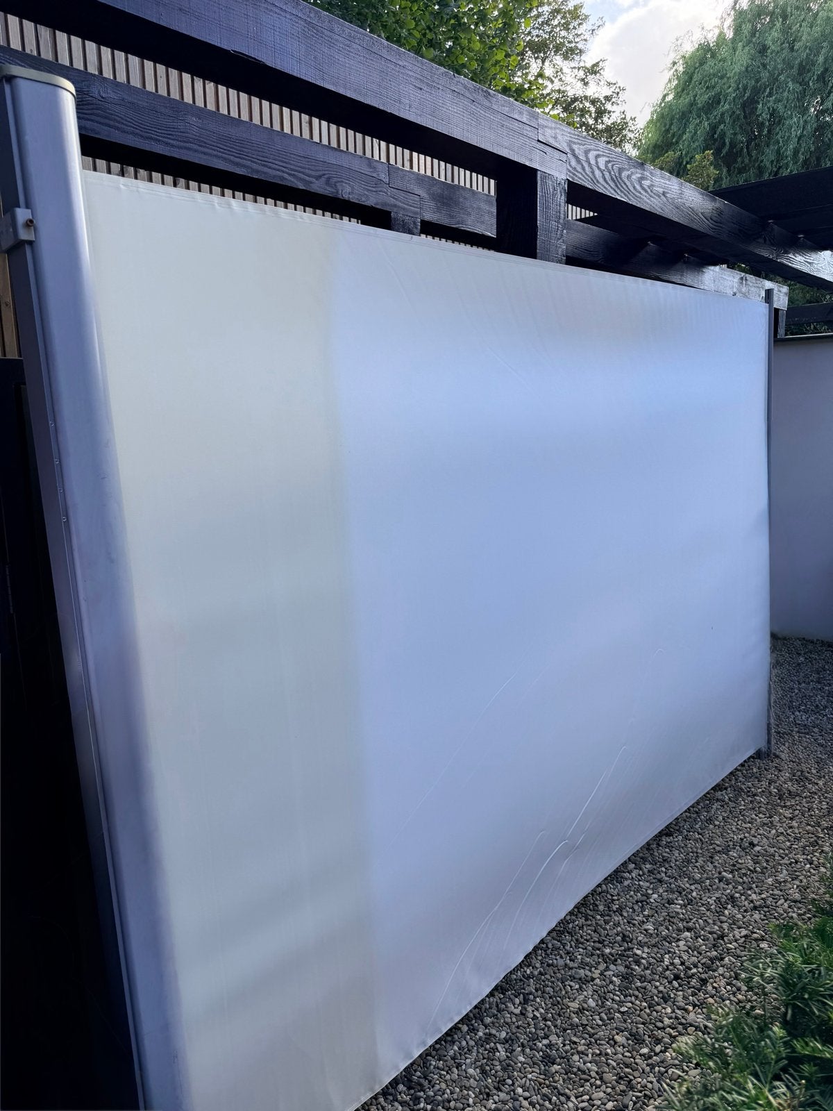 Gebruikt screen/uitvalscherm - wit, handbediend, Tuin en Terras, Ophalen, Gebruikt, 150 tot 300 cm, 250 cm tot 450 cm