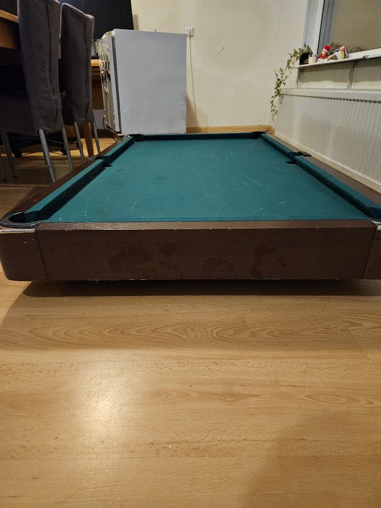 Tafelmodel pooltafel – compact formaat incl. ballen en keu, Ophalen, Gebruikt, Pooltafel