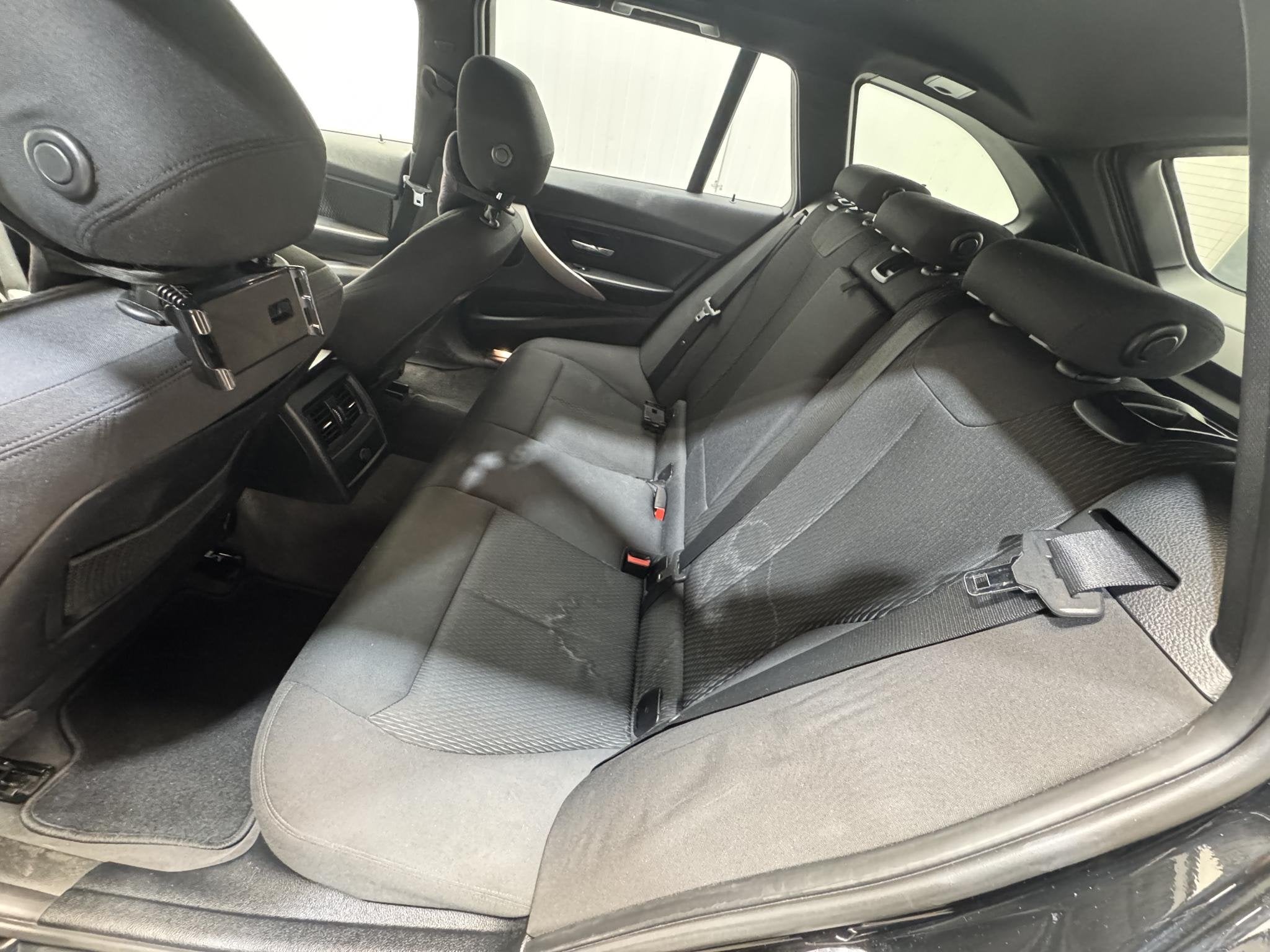 Foto 24 van BMW 3-serie Touring 320d EfficientDynamics Edition High Exec