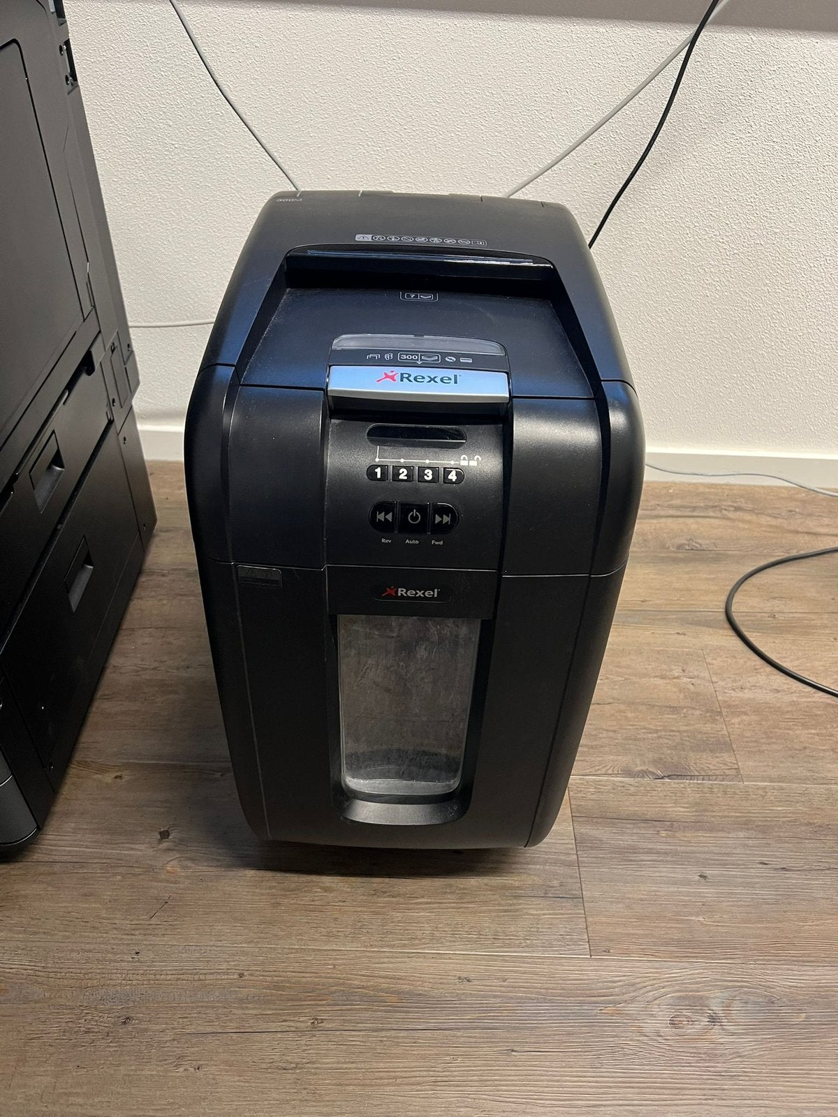 Te koop Shredder, Ophalen, Zo goed als nieuw