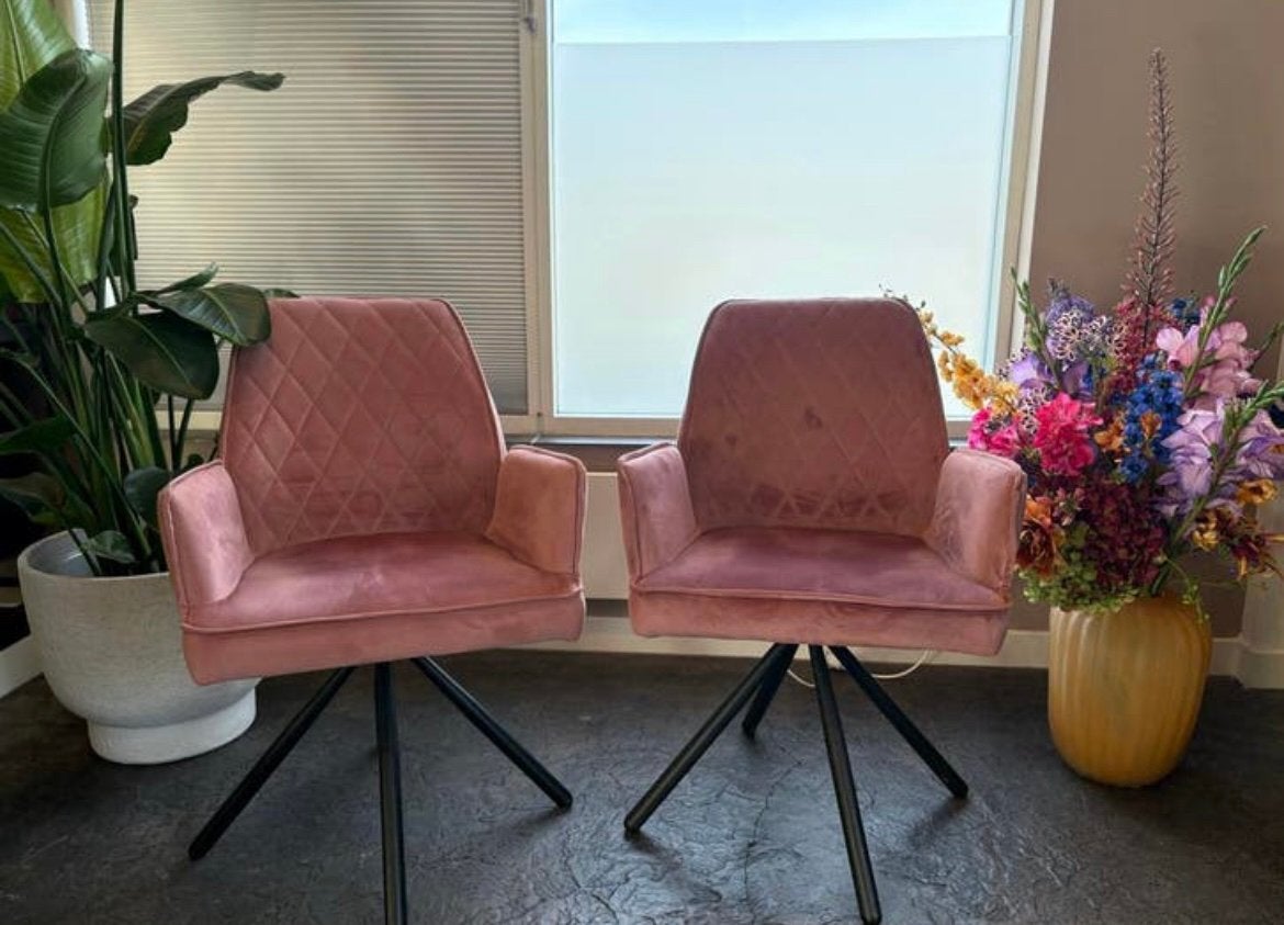 2x draaibaar fauteuils eetkamerstoelen oud roze velvet stof, Huis en Inrichting, Stoelen, Twee, Overige kleuren, Ophalen of Verzenden