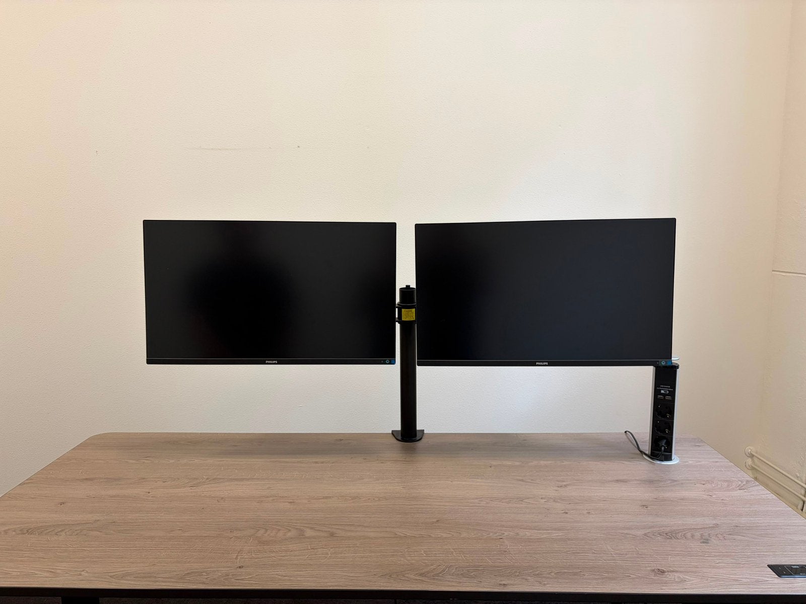 2x Philips 28 inch 4K UHD Monitor, Computers en Software, Monitoren, Ophalen, Zo goed als nieuw