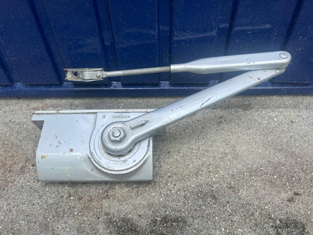 Dorma deurdranger - Betrouwbare deursluiter, Ophalen, Gebruikt, Overige materialen, Overige typen