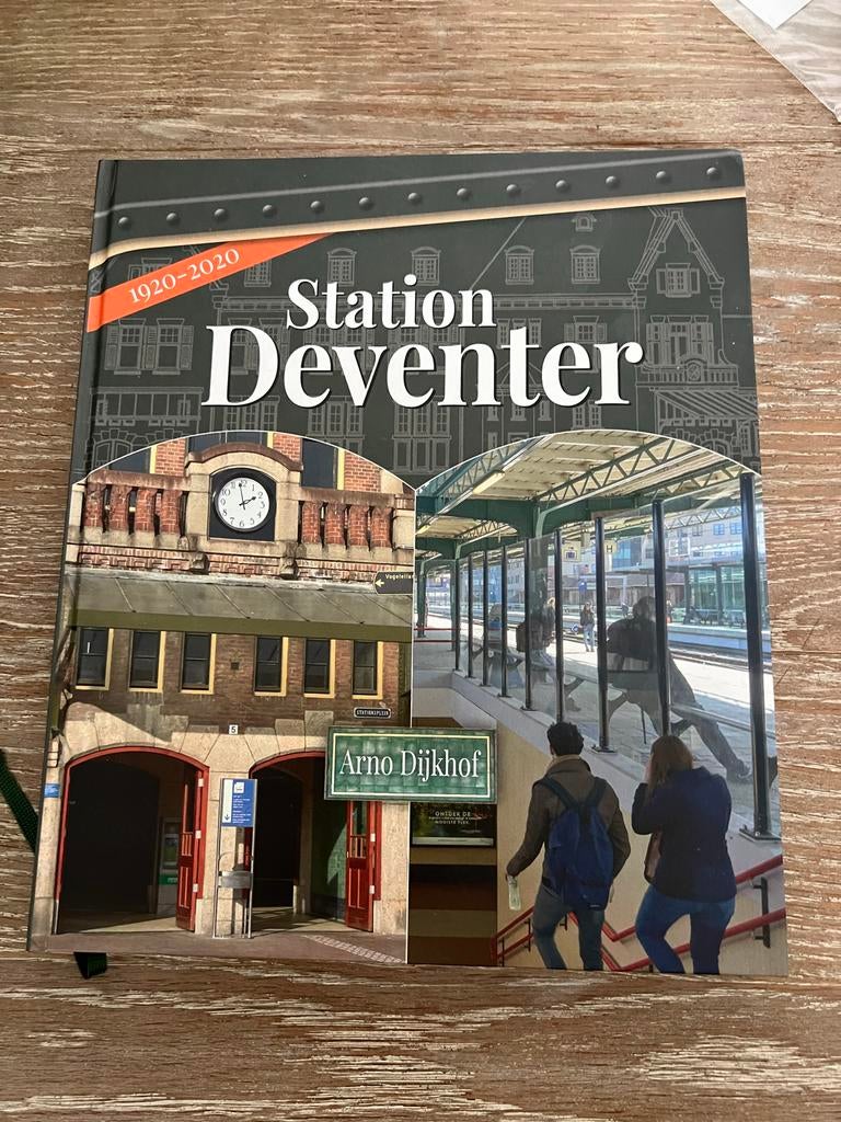 Station Deventer 1920-2020 - Arno Dijkhof, Ophalen of Verzenden, Zo goed als nieuw