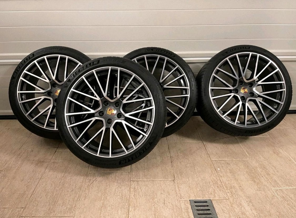 Zomerpakket Porsche OEM Cayenne Coupé Spyder 22’’ 9YA 9YB, Auto-onderdelen, Banden en Velgen, Banden en Velgen, Zomerbanden, Overige maten