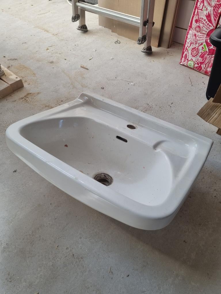 Gratis wasbak, Ophalen