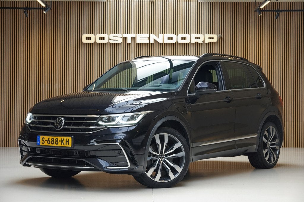 Volkswagen Tiguan 1.4TSI/245pk eHybrid R-Line|2021|Trekhaak|, 4 cilinders, Automatische klimaatregeling, Alcantara, Zwart