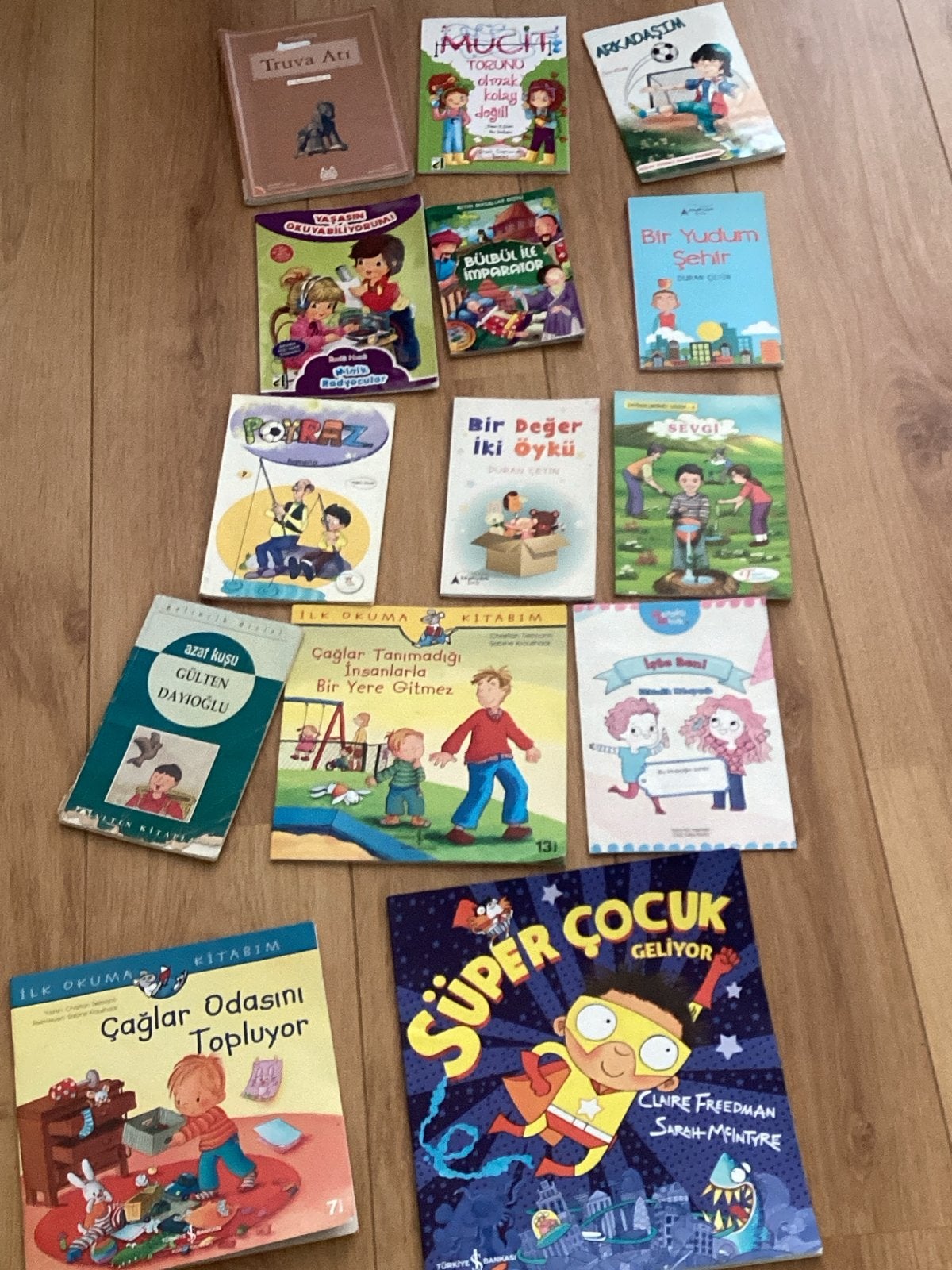 Collectie Turkse Kinderboeken (15 stuks), Ophalen of Verzenden, Gelezen, Fictie algemeen