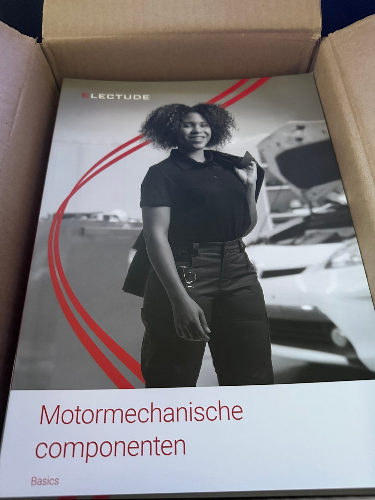 ELECTUDE Autotechniek boeken - 13 Delig MBO 2 - Ongebruikt, Ophalen of Verzenden, Zo goed als nieuw, Techniek